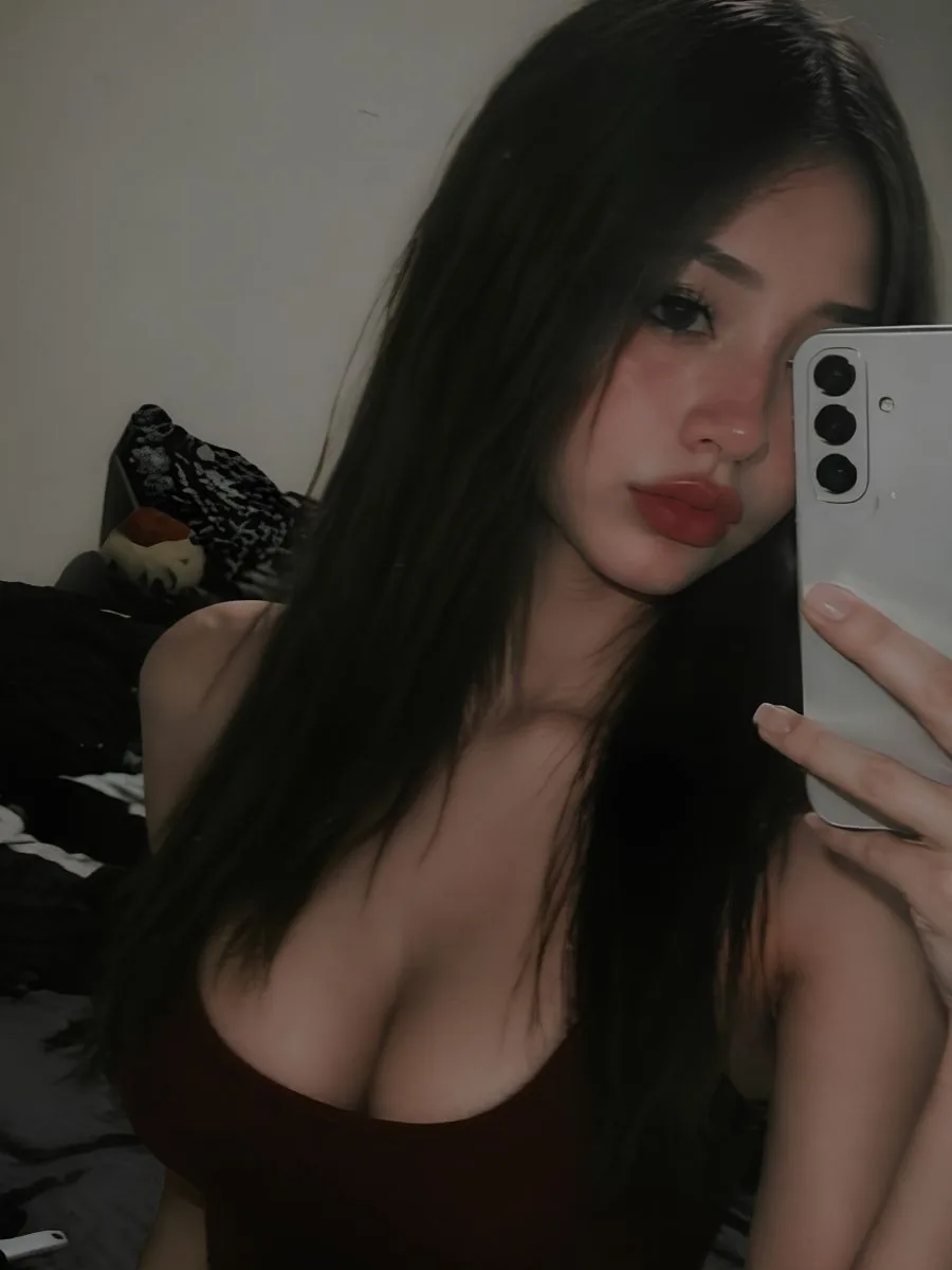 Profil de Romane, 19 ans, célibataire à Lille sur 2v2land
